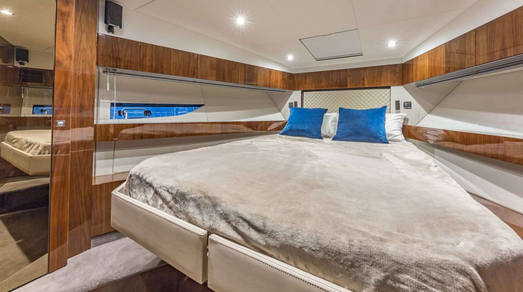Fairline Targa 50 GT Interior 3