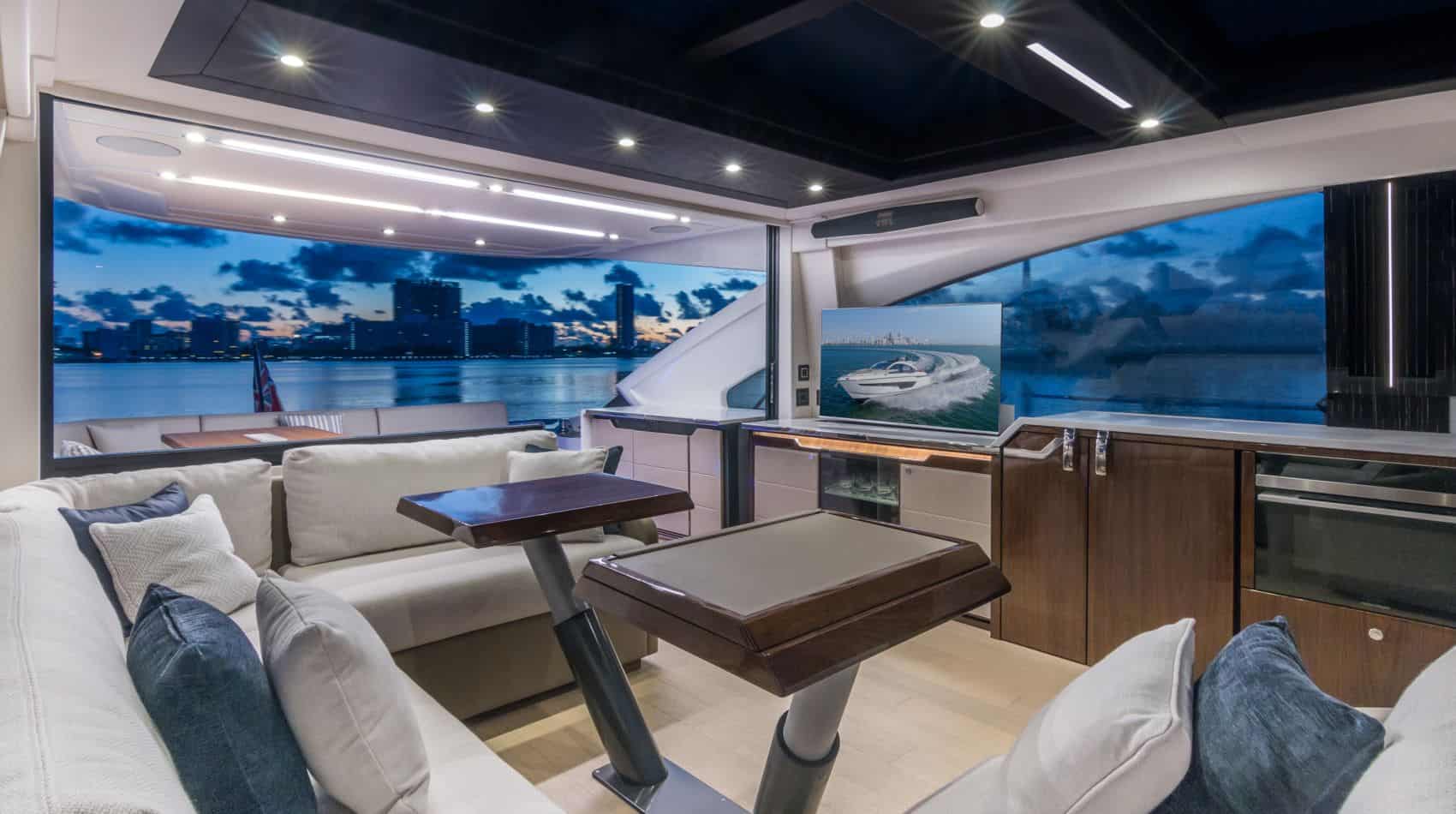 Fairline Targa 65 GTO Interior 8