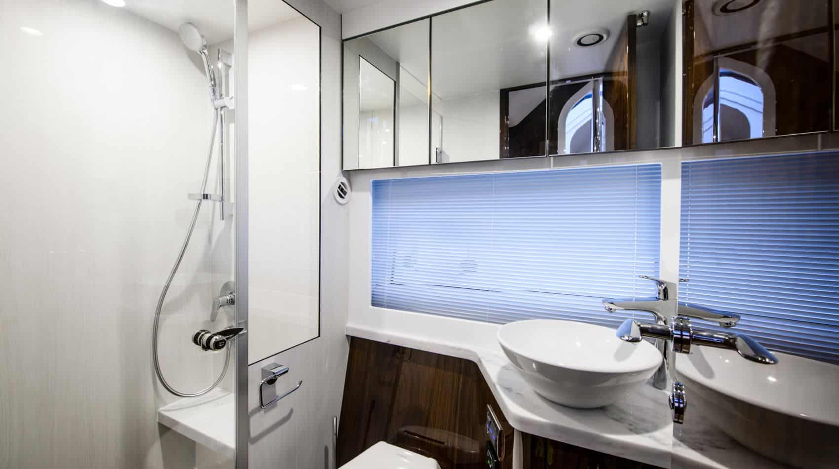 Fairline Tagra 45 open 15