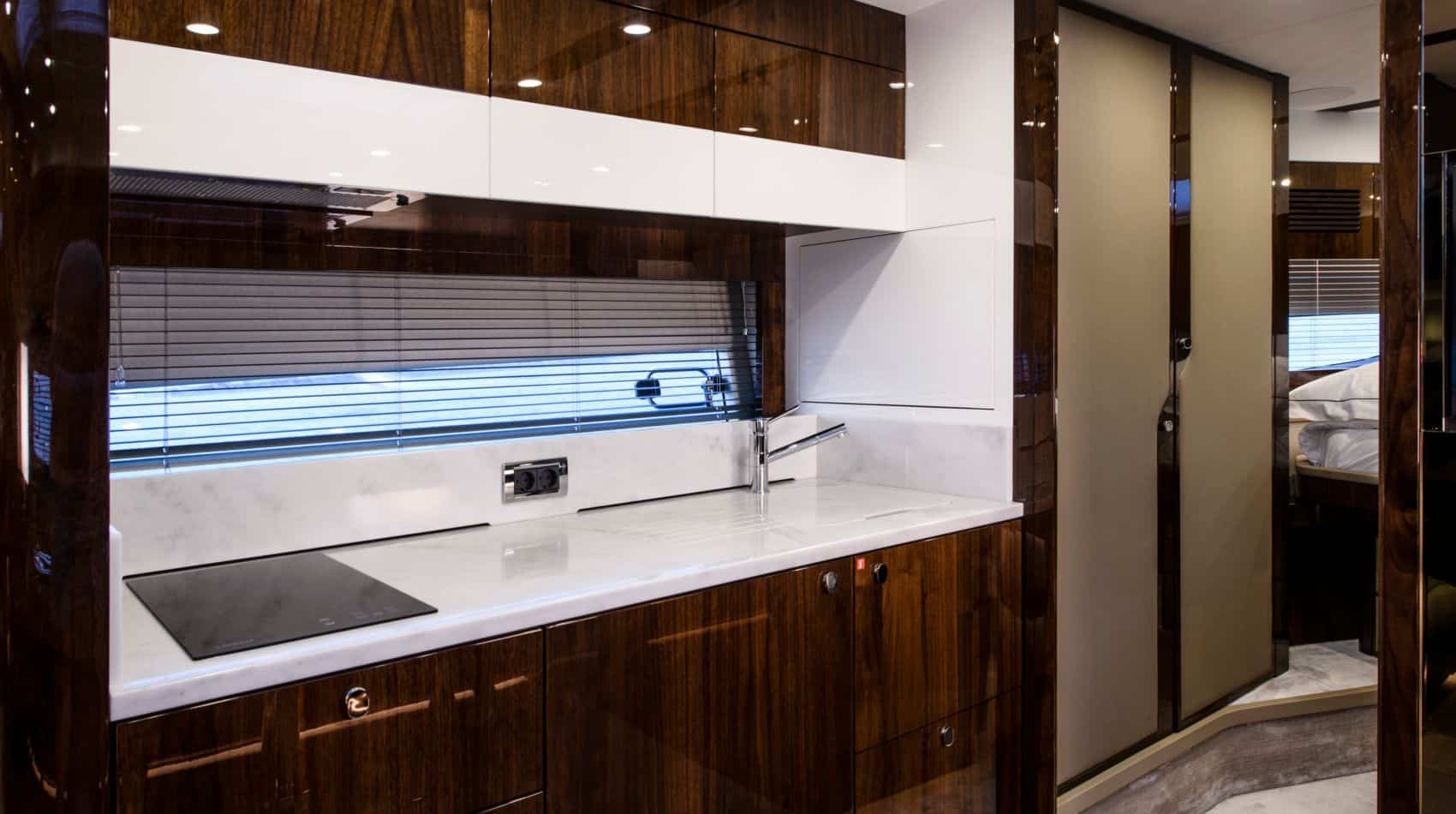 Fairline Tagra 45 open 9