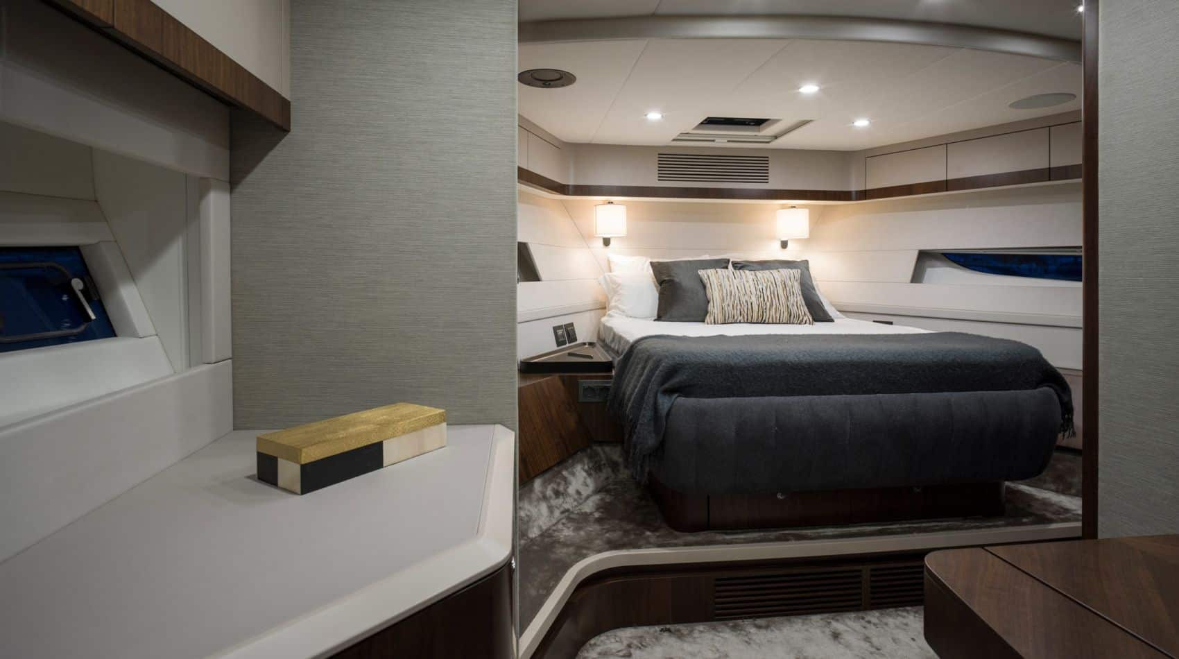 Fairline Phantom 65 Interior 1
