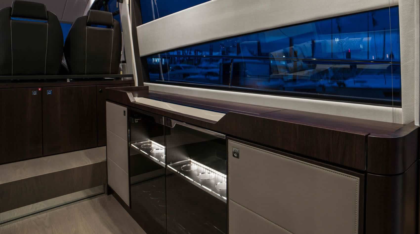 Fairline Squadron 50 Interior 2