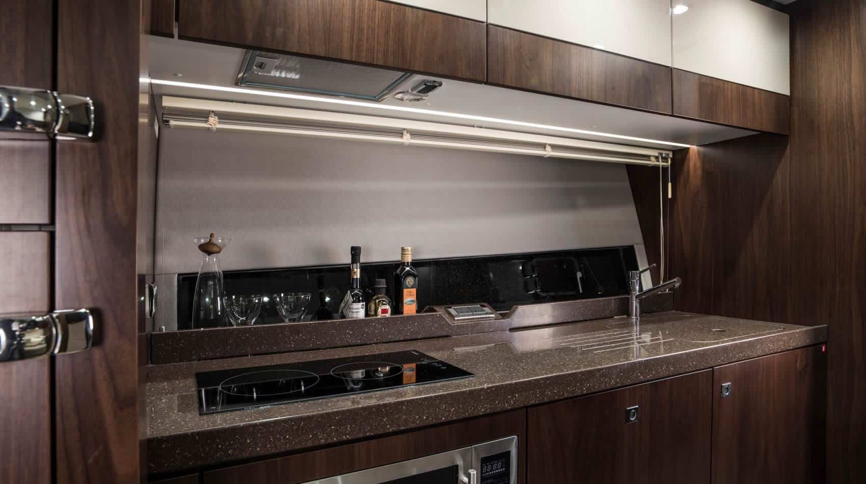 Fairline Squadron 50 Interior 4