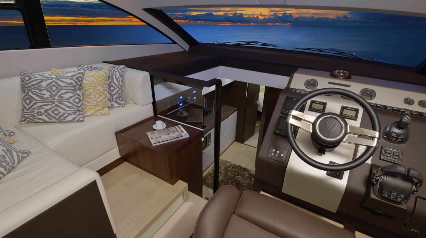 Fairline Squadron 50 Interior 8