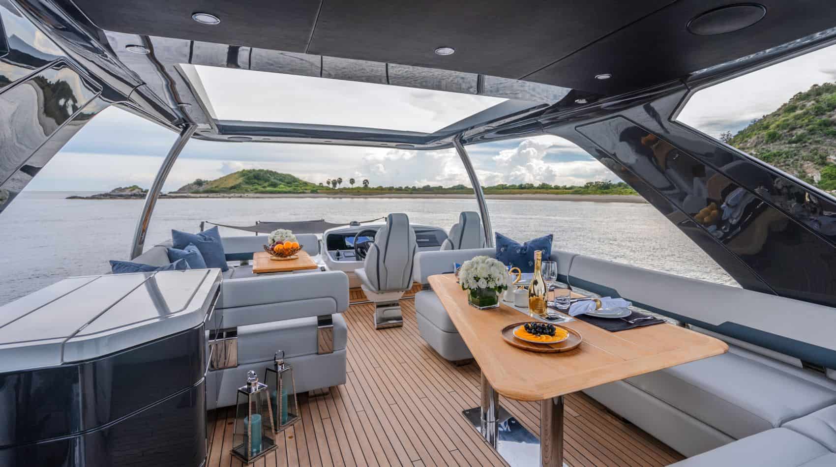 Fairline Squadron 68 10